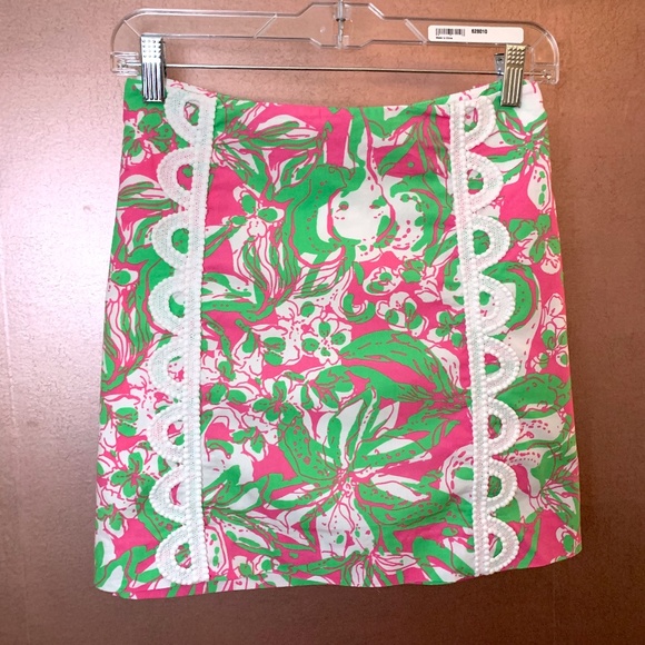 🌴Lilly Pulitzer skirt - Picture 2 of 6